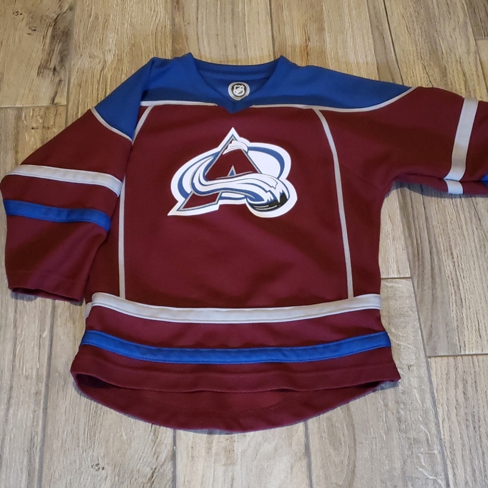 NHL Avs MacKinnon jersey